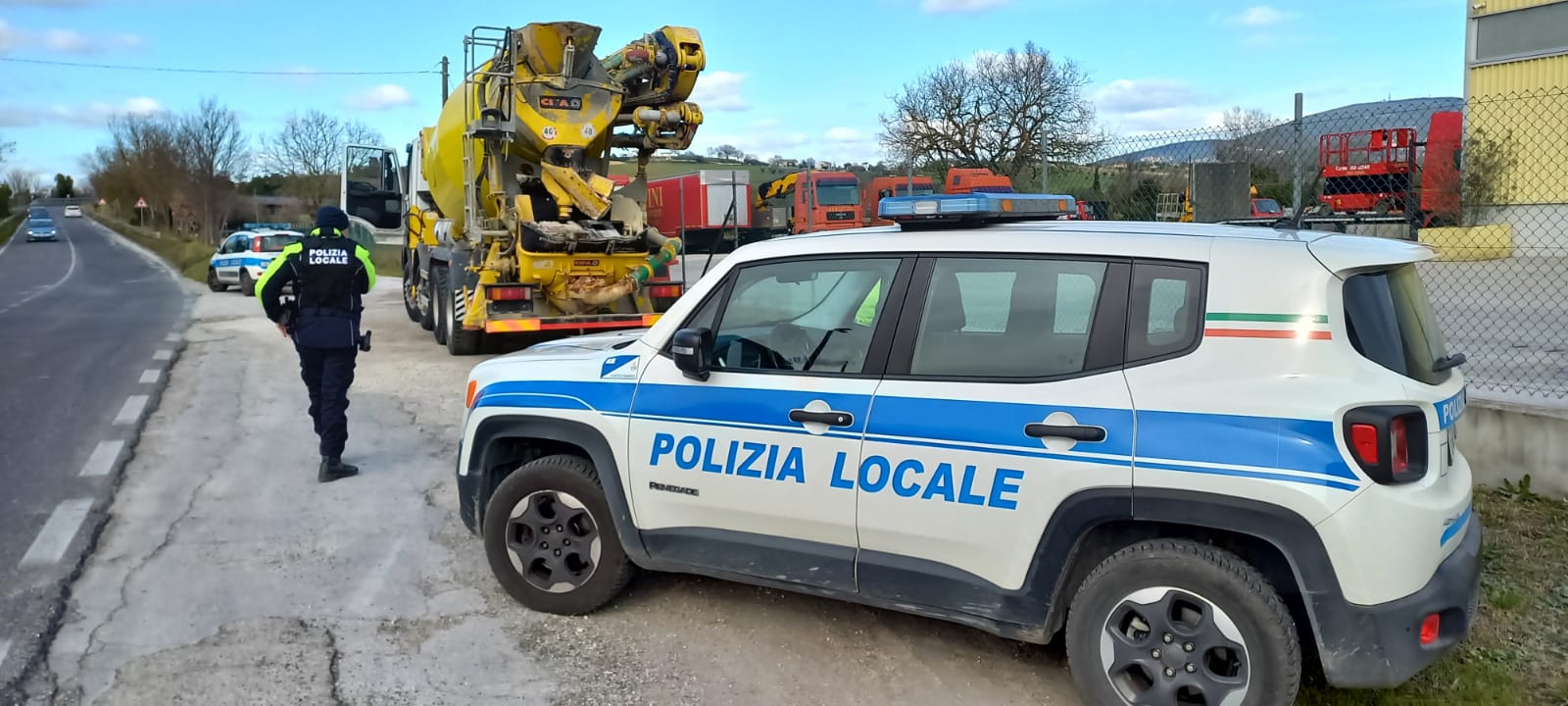 Castelfidardo La Municipale Ferma Una Betonpompa Rubata Notizie