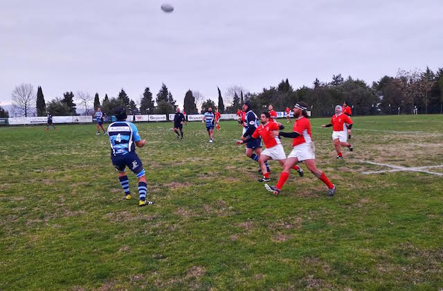 Una fase del match tra Foligno e Fabriano Rugby