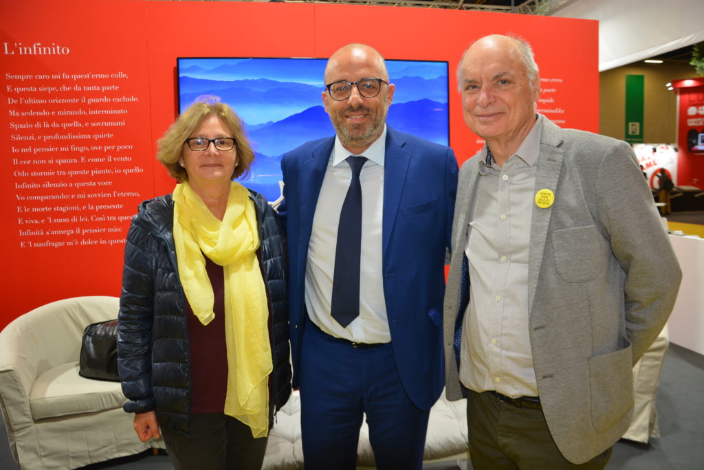 Antonio Mastrovincenzo con Paola e Claudio Regeni