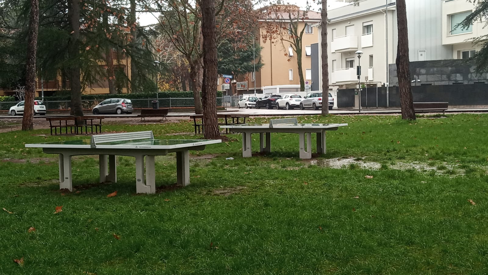 Jesi, parallele per il fitness e tavoli da ping pong nei parchi