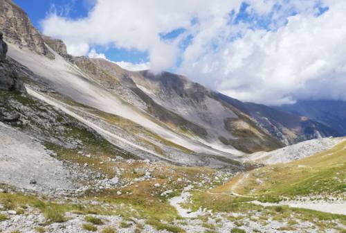 Lago di Pilato asciutto, l’idrogeologo Tazioli dell’Univpm: «Servono studi per valutare la permeabilità del fondo»