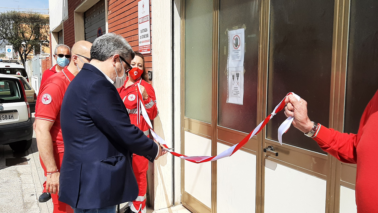 Inaugurato a Senigallia dal sindaco Olivetti il punto di ascolto della Croce Rossa Italiana