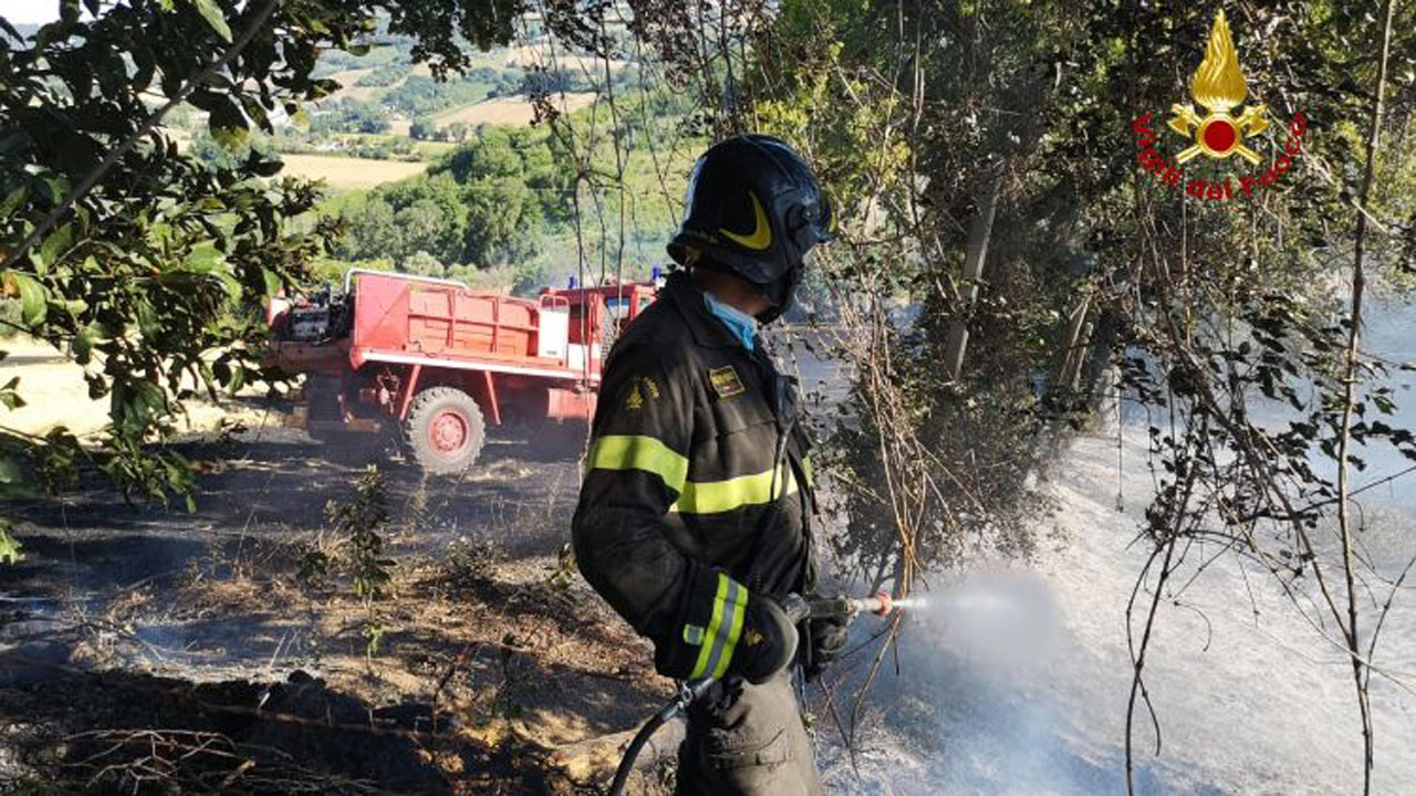 Vigili del fuoco in azione a Gallignano