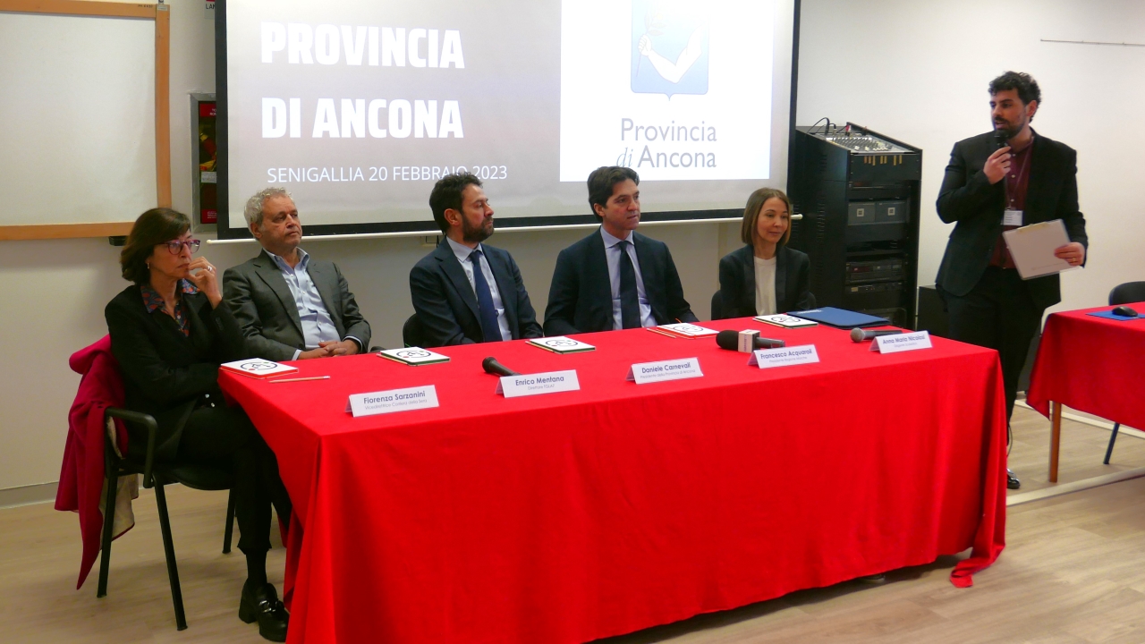 Conferenza inaugurale dei laboratori dell'istituto Padovano di Senigallia ripristinati dopo l'alluvione del 15 settembre