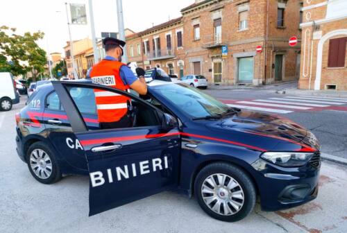 Falconara, atti osceni in luogo pubblico: nei guai 39enne