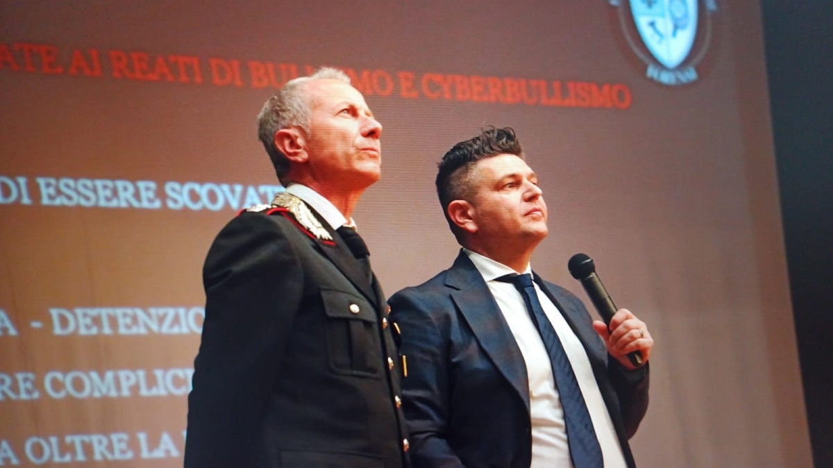 Il colonnello Luigi Ciccarelli e l'analista forense Luca Russo