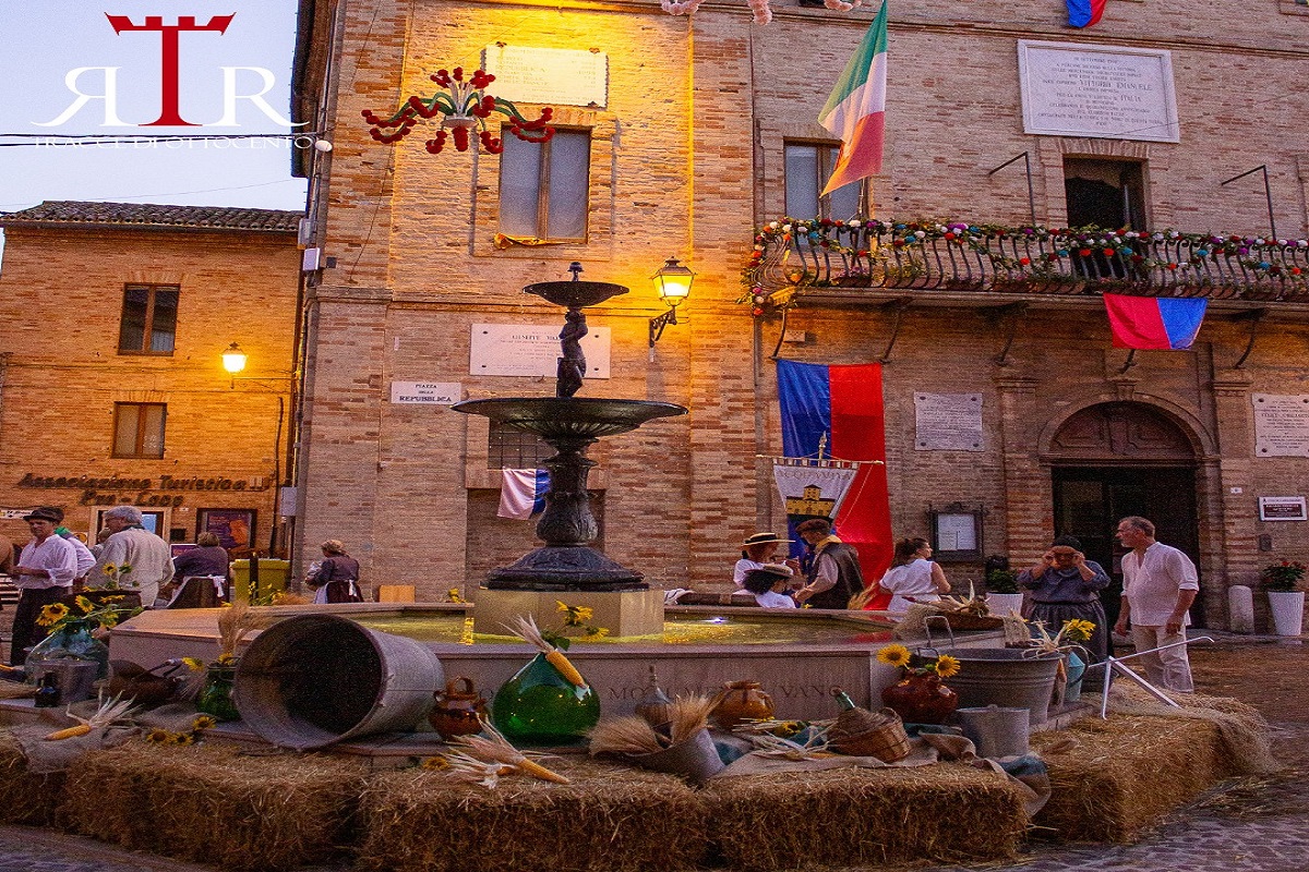 La piazza di Castelfidardo per Tracce di Ottocento