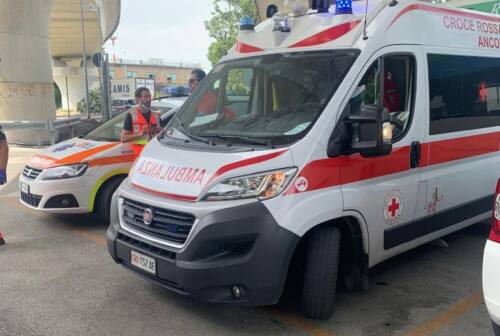 Ancona: tragedia sfiorata in via Rovereto, bimba di 5 anni cade dalla finestra al secondo piano