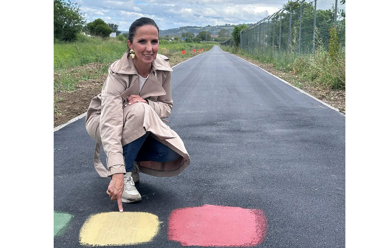 La nuova pista ciclabile tra il centro natatorio e la città