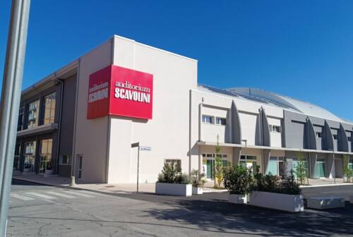 Auditorium Scavolini, Malandrino (Fdi Pesaro): «Senza parquet per lo sport, come sono stati spesi 12 milioni?»