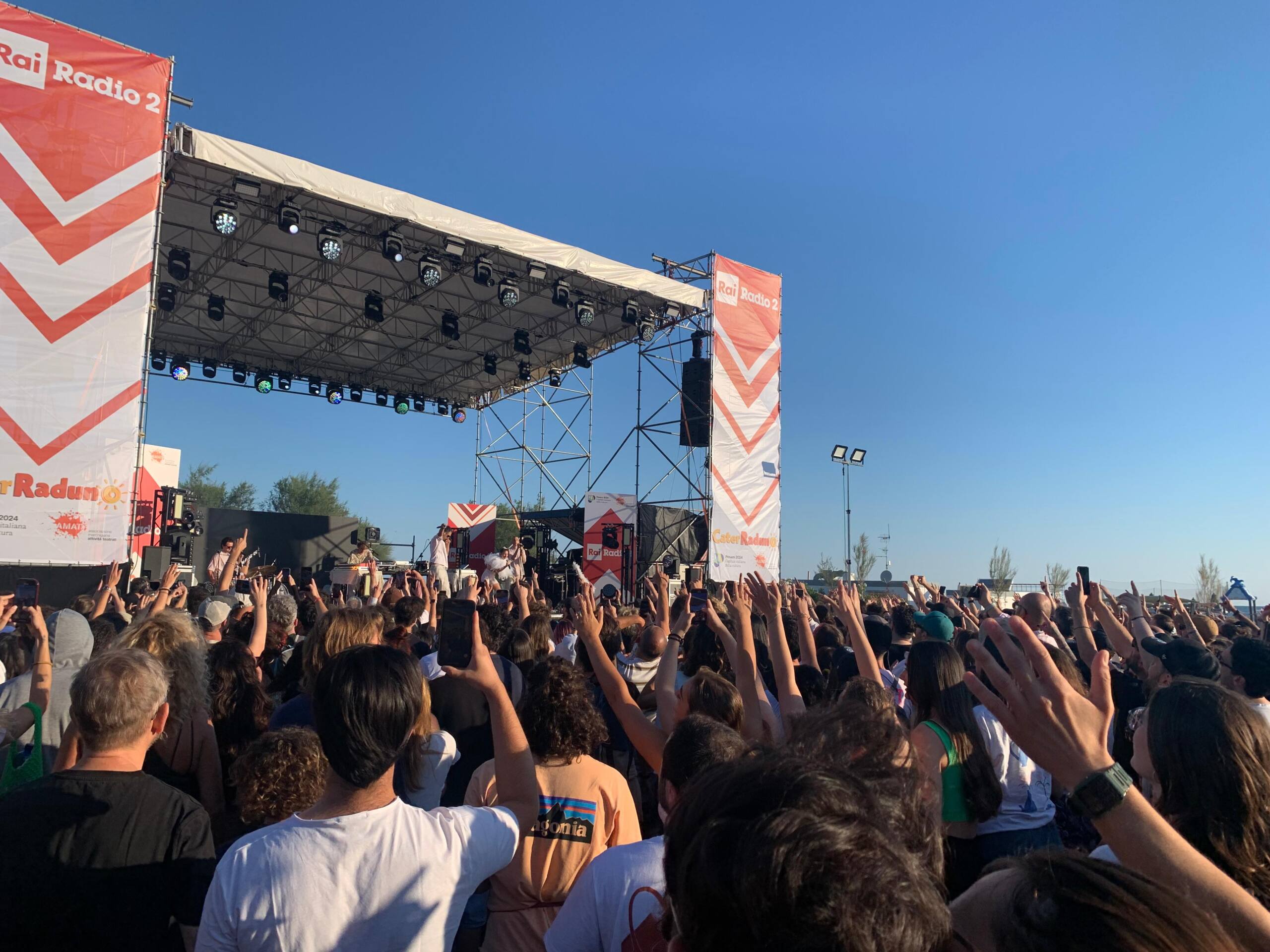 Pesaro, il CaterRaduno e il concerto di Cosmo hanno fatto ballare all ...