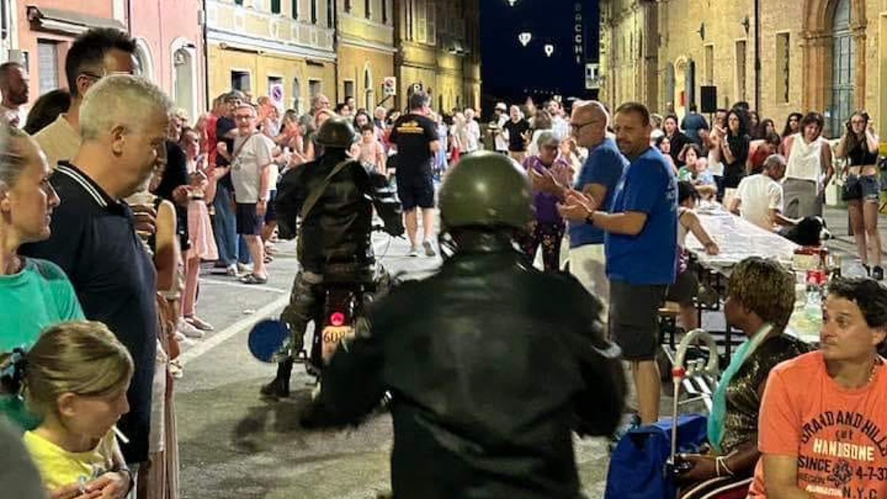 Cena in piazza per l'anniversario della liberazione di Montemarciano, con la rievocazione dell'arrivo in moto delle truppe polacche