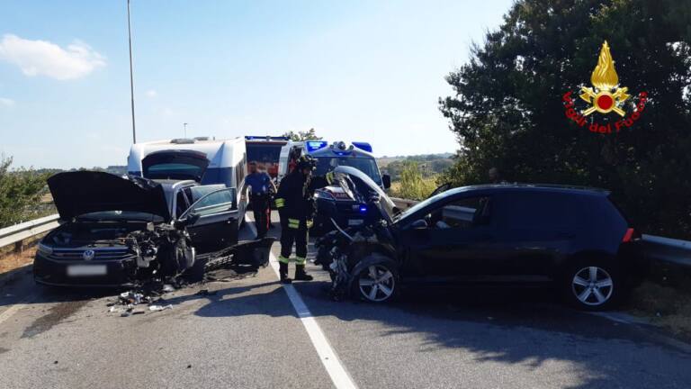 Porto Recanati, incidente stradale tra due vetture: conducente ...