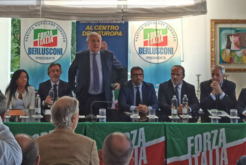 Antonio Tajani ad Ancona: «Tanti nuovi ingressi in Forza Italia per puntare all’obiettivo 20%»