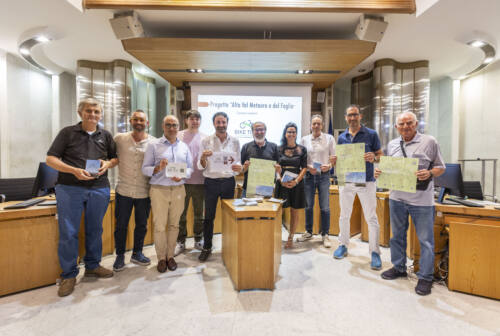 Pesaro Urbino, nuove mappe digitali e cartacee per gli oltre 270 km di sentieri ciclabili tra Metauro e Foglia