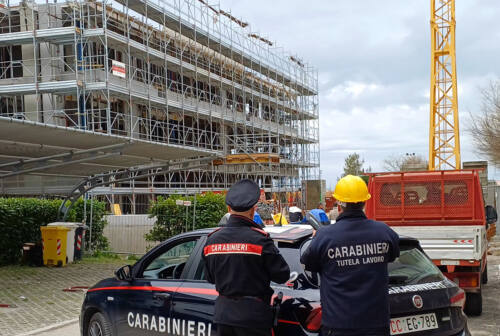 Controlli nei cantieri del Maceratese: 15 imprese edili irregolari, 6 le attività sospese