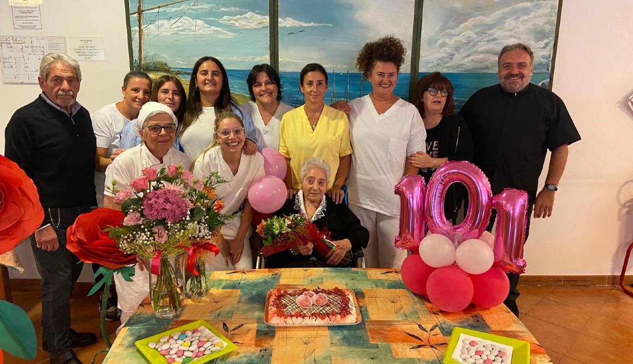 Festeggiato a Trecastelli il 101esimo compleanno della signora Stella Biloni