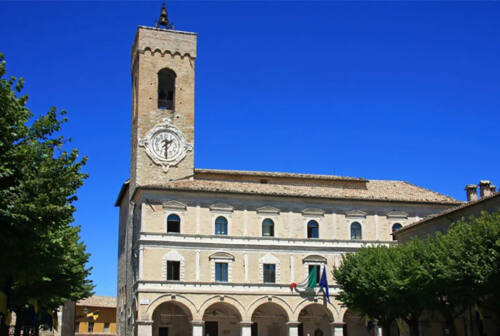 Post sisma: intervento in corso sulla cattedrale di Santa Maria Assunta a Cingoli, a Monte San Giusto rush finale per i lavori sulla casa di riposo