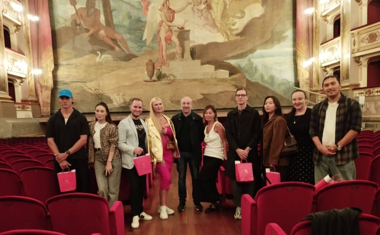 influencer esteri Teatro dell'Aquila 17 sett 2024