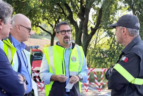 Pioggia e danni, il sindaco di Ancona scende in strada: «Il Comune stanzierà 200mila euro»