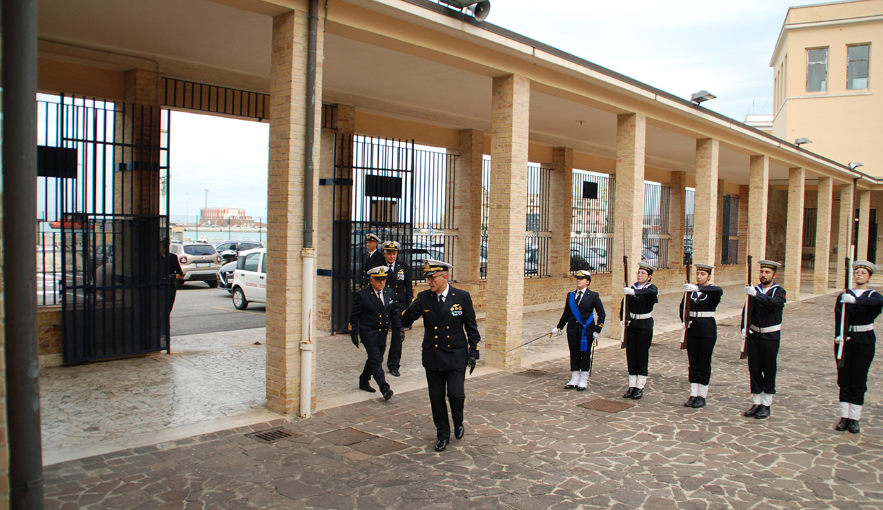 ll Vice Comandante Generale della Guardia Costiera in visita ad Ancona