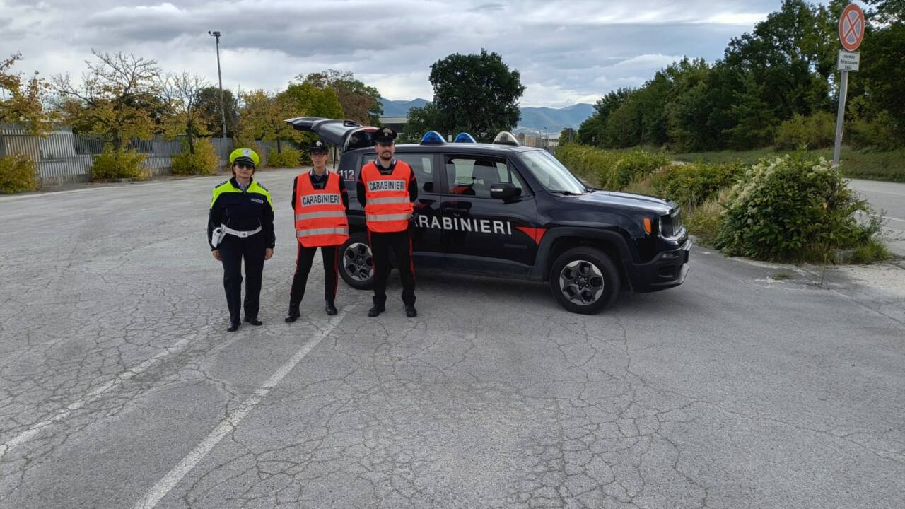 Controlli dei carabinieri e polizia locale a Fabriano