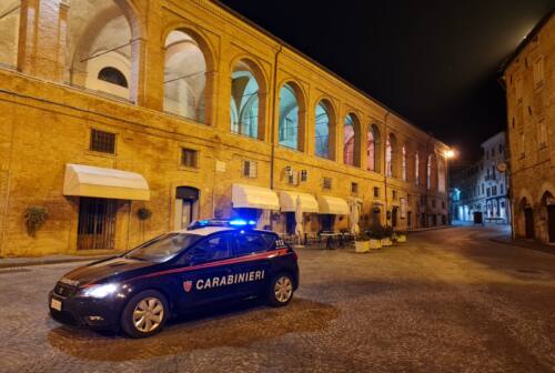 Fabriano: le rubano il portafoglio mentre sta facendo la spesa, denunciata una coppia