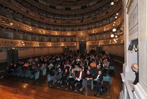 Osimo, il teatro “La nuova fenice” diventa sala cinematografica