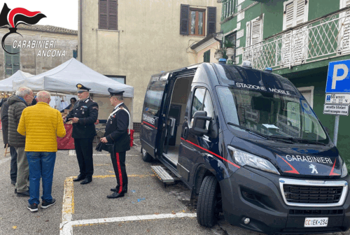 A Morro d’Alba carabinieri in campo contro le truffe agli anziani