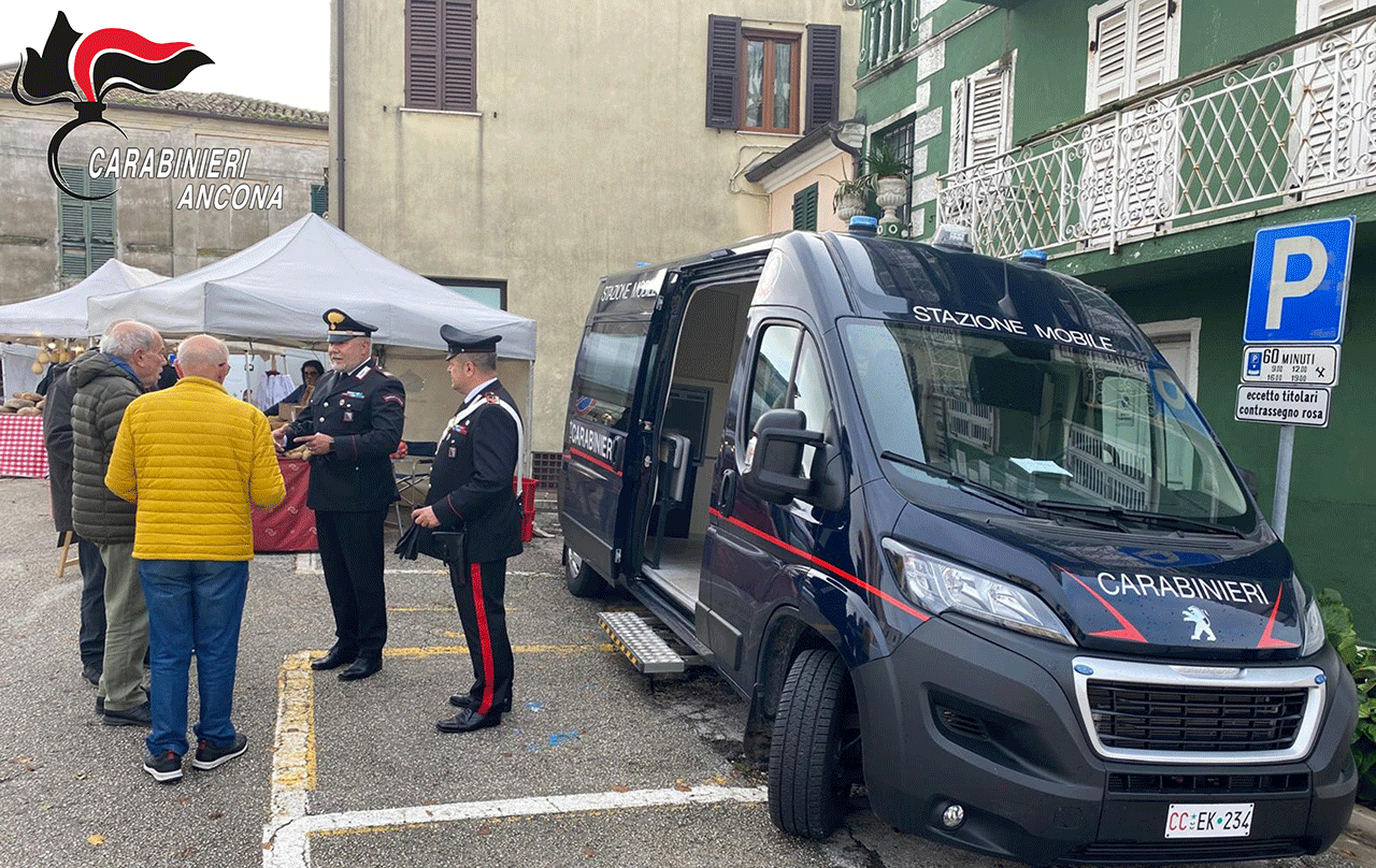 I Carabinieri di Morro d'Alba in campo contro le truffe agli anziani