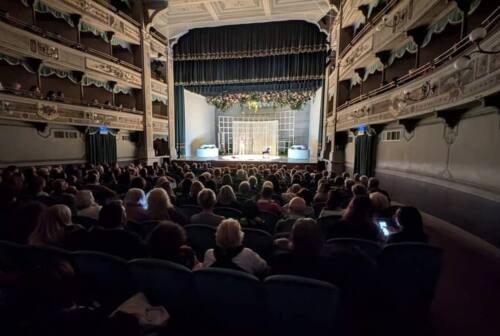 Osimo, buona la prima per il doppio appuntamento della stagione di prosa a teatro