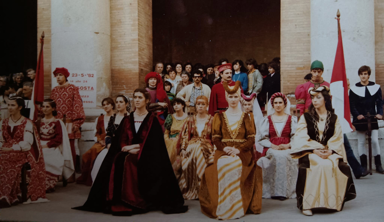 Camerino, Corsa alla Spada e Palio: la famiglia Magini dona il proprio archivio fotografico