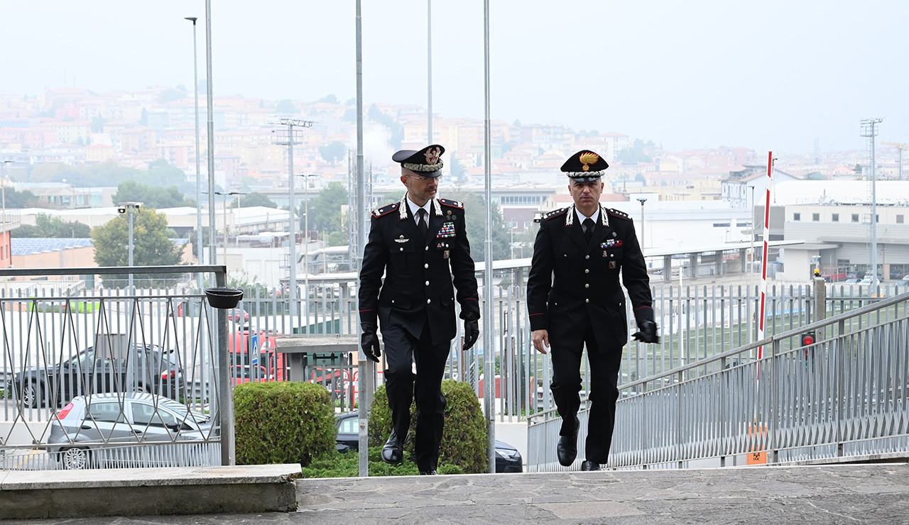 Ancona, Carabinieri: il Generale Nicola Conforti consegna le ricompense ai militari che si sono distinti in operazioni di servizio