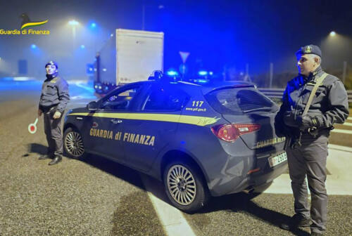 Chiaravalle, fermato alla guida con cocaina e hashish: la Finanza arresta pusher marocchino