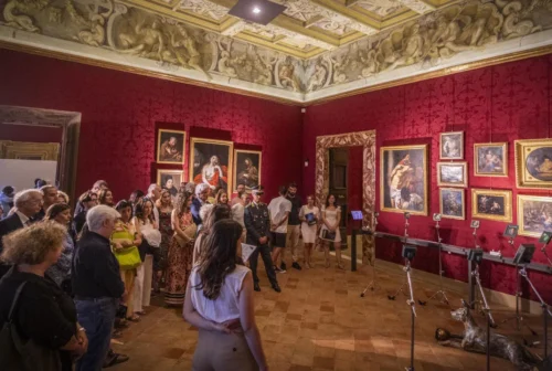 Macerata, palazzo Buonaccorsi ospita la mostra “Vis-à-vis”