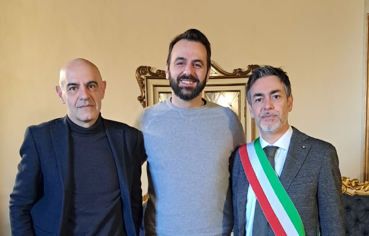 Luca David ricevuto da sindaco e vice sindaco Lorenzo Fiordelmondo e Samuele Animali