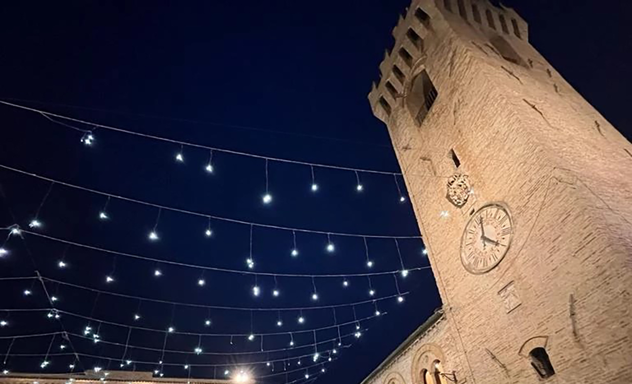 Luminare accese per il Natale di Montelupone