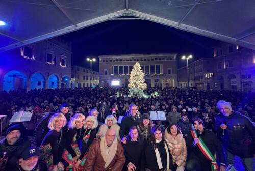 Pesaro, 5000 persone in piazza per la festa di Capodanno