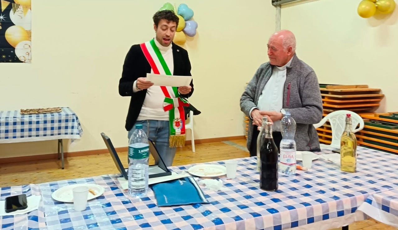 Cicconi sindaco di Pioraco e Don Cherubino