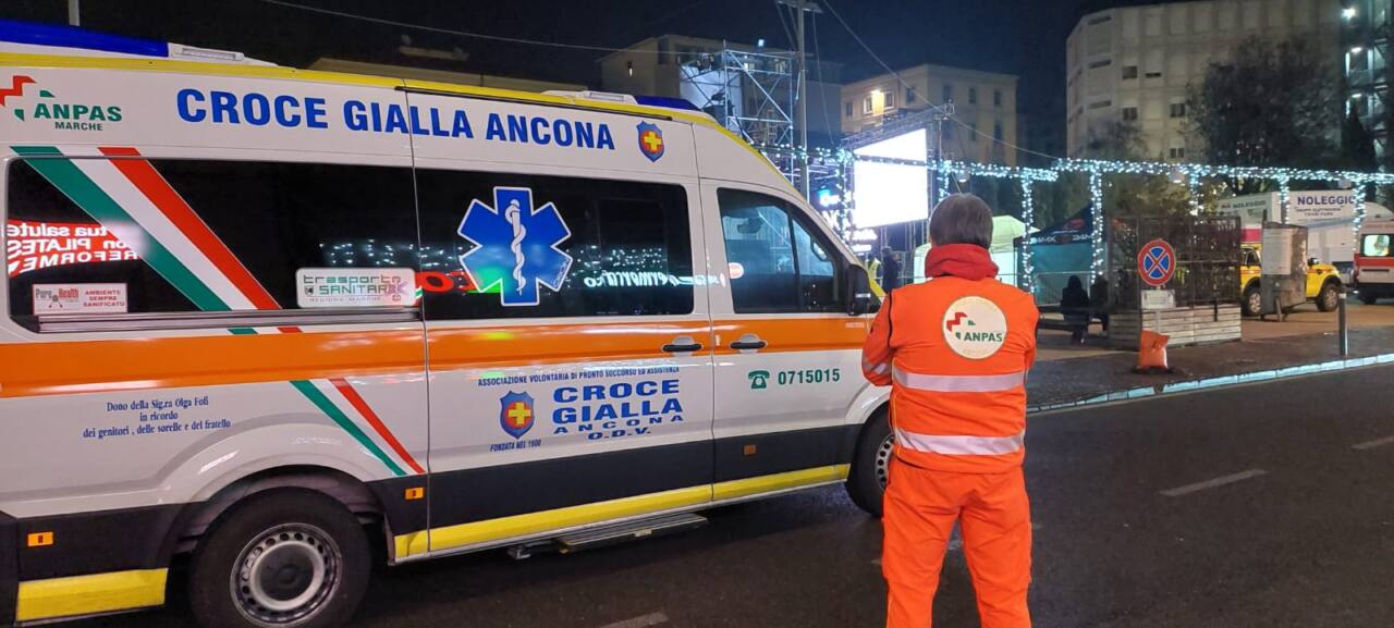 Interventi della Croce gialla di Ancona nel capoluogo dorico nella notte di Capodanno 2024