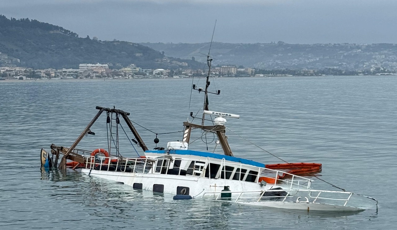 Affonda peschereccio, tragedia sfiorata a San Benedetto 