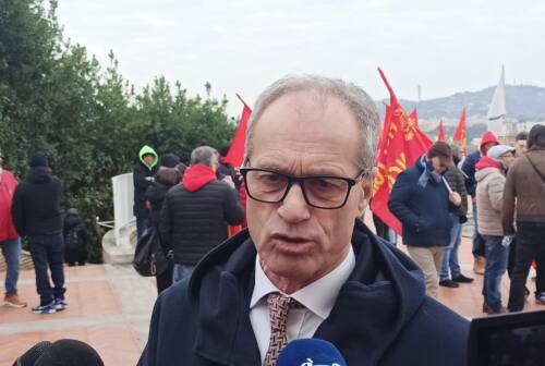 Ancona, per l’Imr ex Caterpillar sciopero davanti alla Regione per chiedere un incontro col ministero